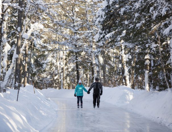 CI-ARROWHEAD10 HUNTSVILLE, ON - JANUARY 12  Sylvie and Jaques Tardif from Pickering are visiting Arrowhead Provincial Park to enjoy the outdoor activities and to skate the longest man-made ice trail in Ontario, which is 1.3 km long.  January 12, 2015. Randy Risling/Toronto Star
